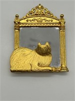 Vintage JJ Gold Tone Cat In Mirror Brooch