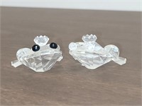Pair of crystal frogs