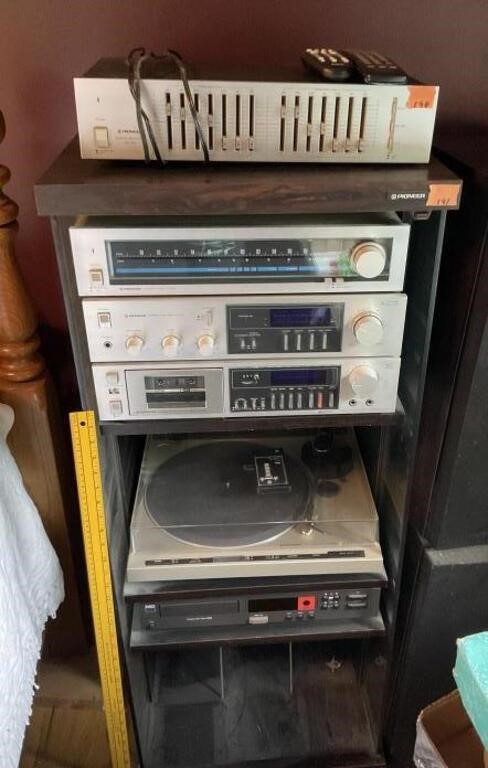 Pioneer Stereo System   Cabinet Not Included