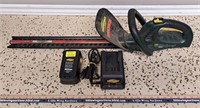 YARDWORKS HEDGE TRIMMER w Battery & Charger-tested