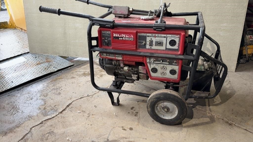 Honda EB 6500 portable generator with battery
