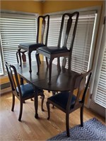Drop leaf dining table and 6 chairs