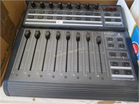USB-Midi -Controller BCF2000 Mixer