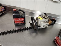 Echo 17" Hedge Trimmer & Bar and Chain Oil