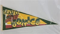 Vintage Seattle Sonics pennant
