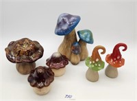 5 Ceramic Garden / Pot Mushrooms