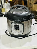 3 qt Insta-Pot - working - great condition