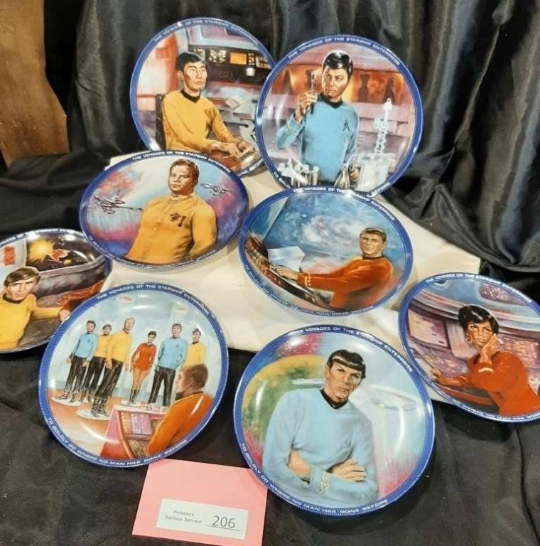 (8)Star Trek Collector Plates