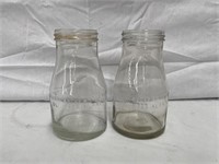 2 x Genuine Vacuum Oil pint oil bottles
