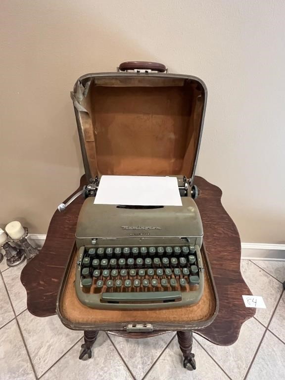 Remington Antique Type Writer W/ Case
