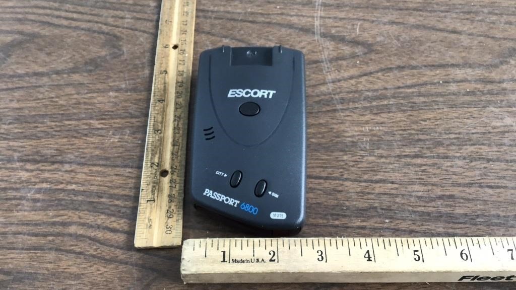 Escort Passport 6800 Radar Detector