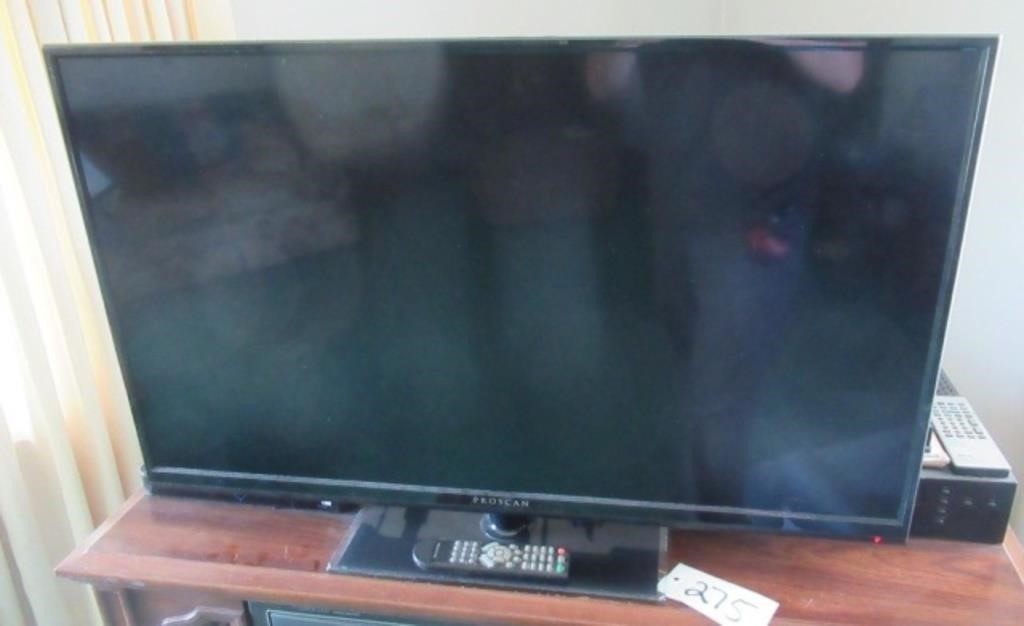 Proscan 39" flat screen TV with remote.