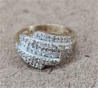 10kt Gold Diamond Sz 7/8 Ring 5.67g