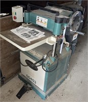 Grizzly 15" mobile planer w booklet