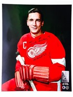 Ted Lindsay HHOF 1966 8 x 10 Autographed