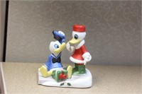 Disney Christmas 2 ducks figure