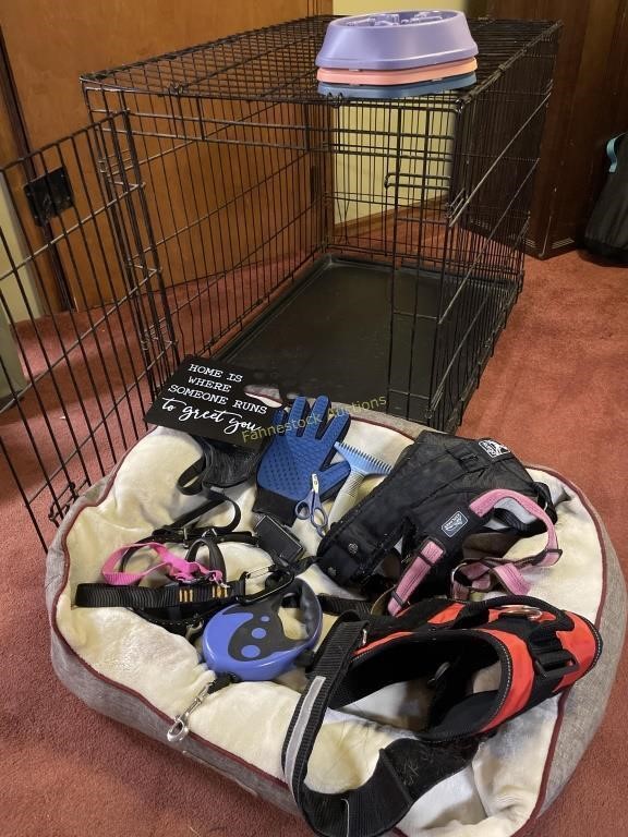 Dog lot - cage, bed, harnesses, leashes,