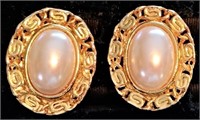 Gold-Tone Faux Pearl Center Clip On Earrings