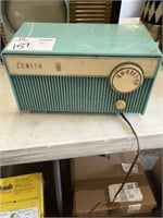 vintage venith radio