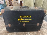 Sylvania TV/ Radio case & tubes