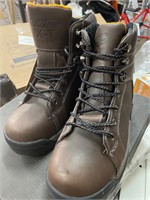 7.5 hi-Tec work boot