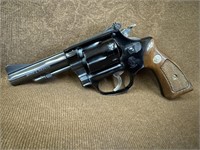 Smith & Wesson Mod 43 .22lr