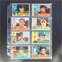 1960 Topps Baseball Cards 30+ different in 9 sleev