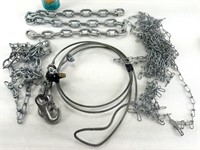 Chaînes en métal et câble en acier avec crochets