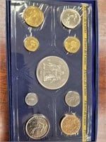 France Coins 1976 Fleurs De Coins Proof Sets in or