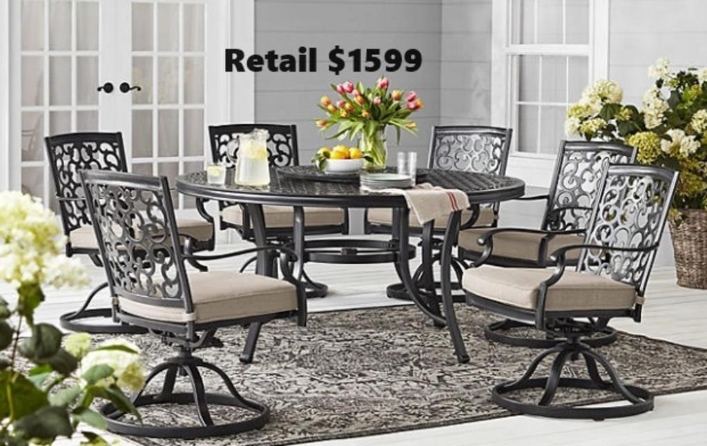 Member's Mark Hastings 8-Piece Round Dining Set