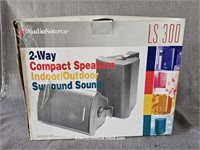 Vintage Audio Source Speakers in box