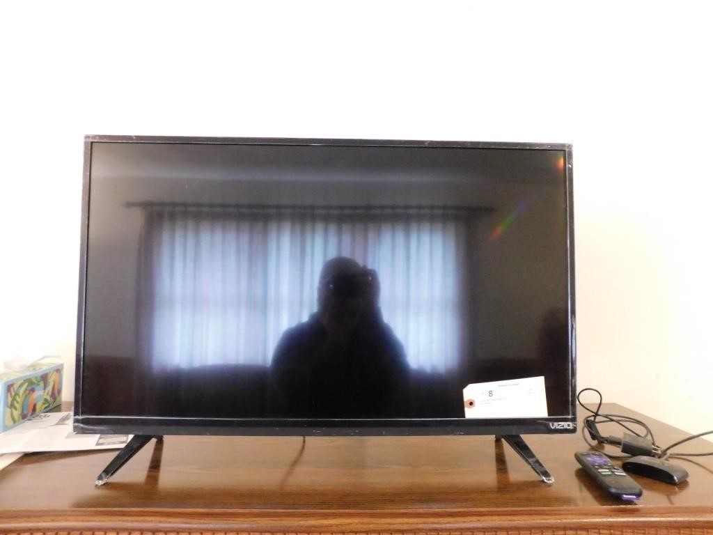 Vizio 32" Flatscreen TV