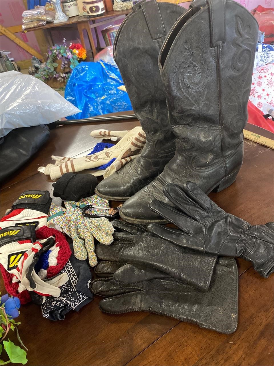 Mixed Lot- Boots and Gloves