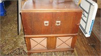 Vintage Entertainment Console Cabinet w/Radio