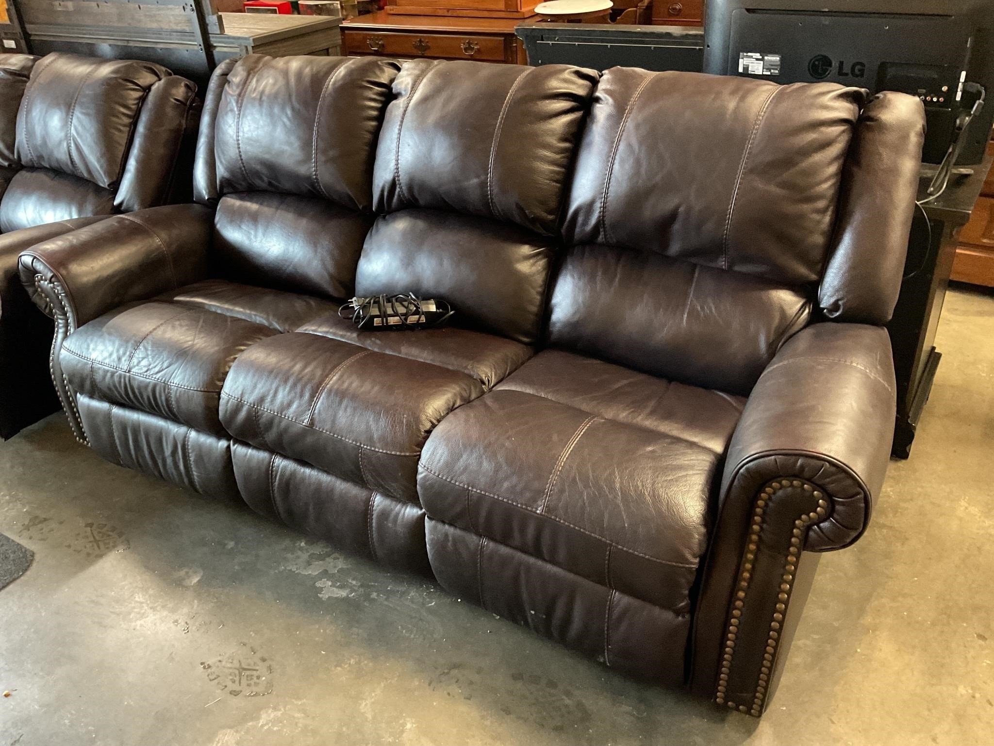 Leather electric recliner end couch match’s 152