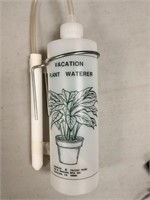 Vacation plant waterer, automatically water plan