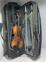 Classical Strings 15in Viola Model VA75 in Case.