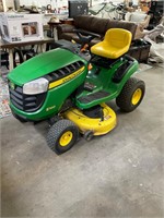 John Deer E100 Lawn Mower with Bagging Attachment