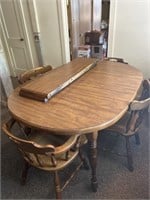Table  6ft long and 42 in width with 4 chairs a
