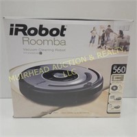 IROBOT ROOMBA VACUUM CLEANING ROBOT MODEL 560
