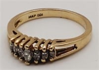 (N) 14kt Yellow Gold Diamond Ring (size 5.5) (2.9