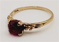 (N) 14kt Yellow Gold Ruby Ring (size 6) (1.9