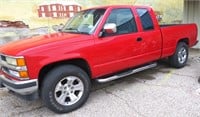 1994 CHEVROLET 1500  EXTENDED CAB 4x4 PICKUP TRUCK