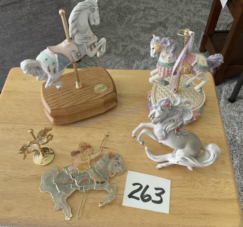 Carousel Horse Lot, Music Boxes
