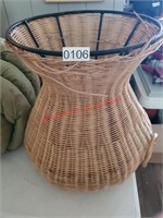 Large Wicker Basket (dining Room)