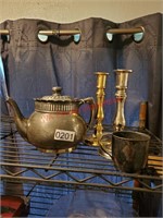 Teapot and More (hallway)