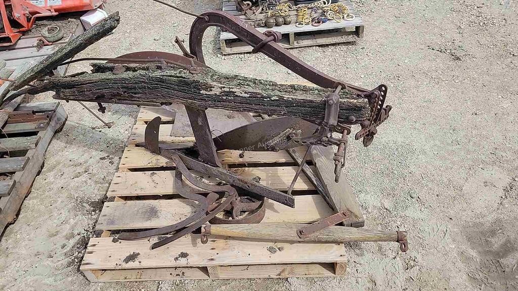 Horse-Drawn Plow, Double Horse Hitch