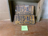 Pair of vintage NY state license plate