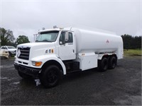 1997 Ford LT9501 17' T/A Fuel Truck