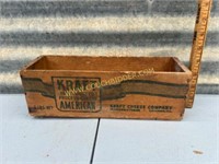 Antique wooden Kraft cheesebox